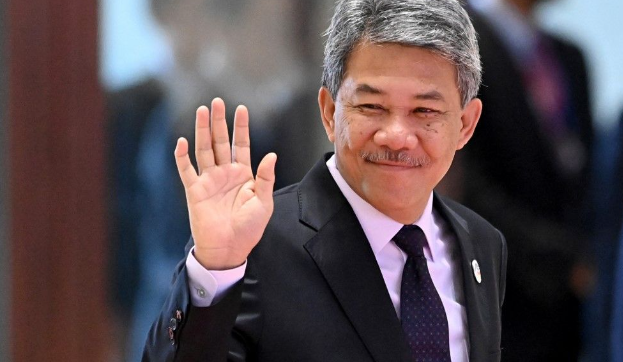 Menlu Malaysia Didenda karena Merokok Sembarangan